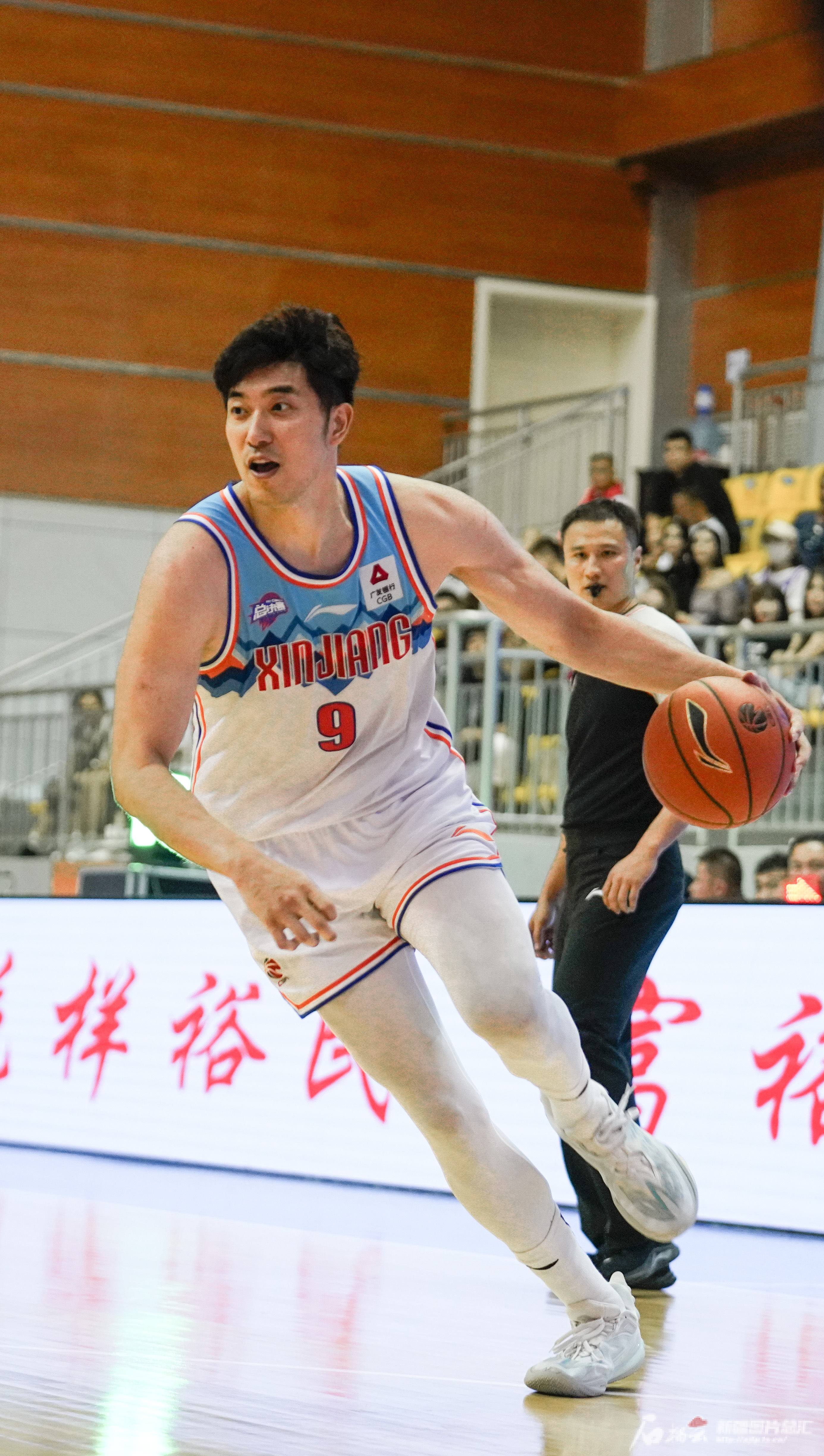新疆男篮取得胜利,实力不容小觑 新疆男篮取得胜利,实力不容小觑