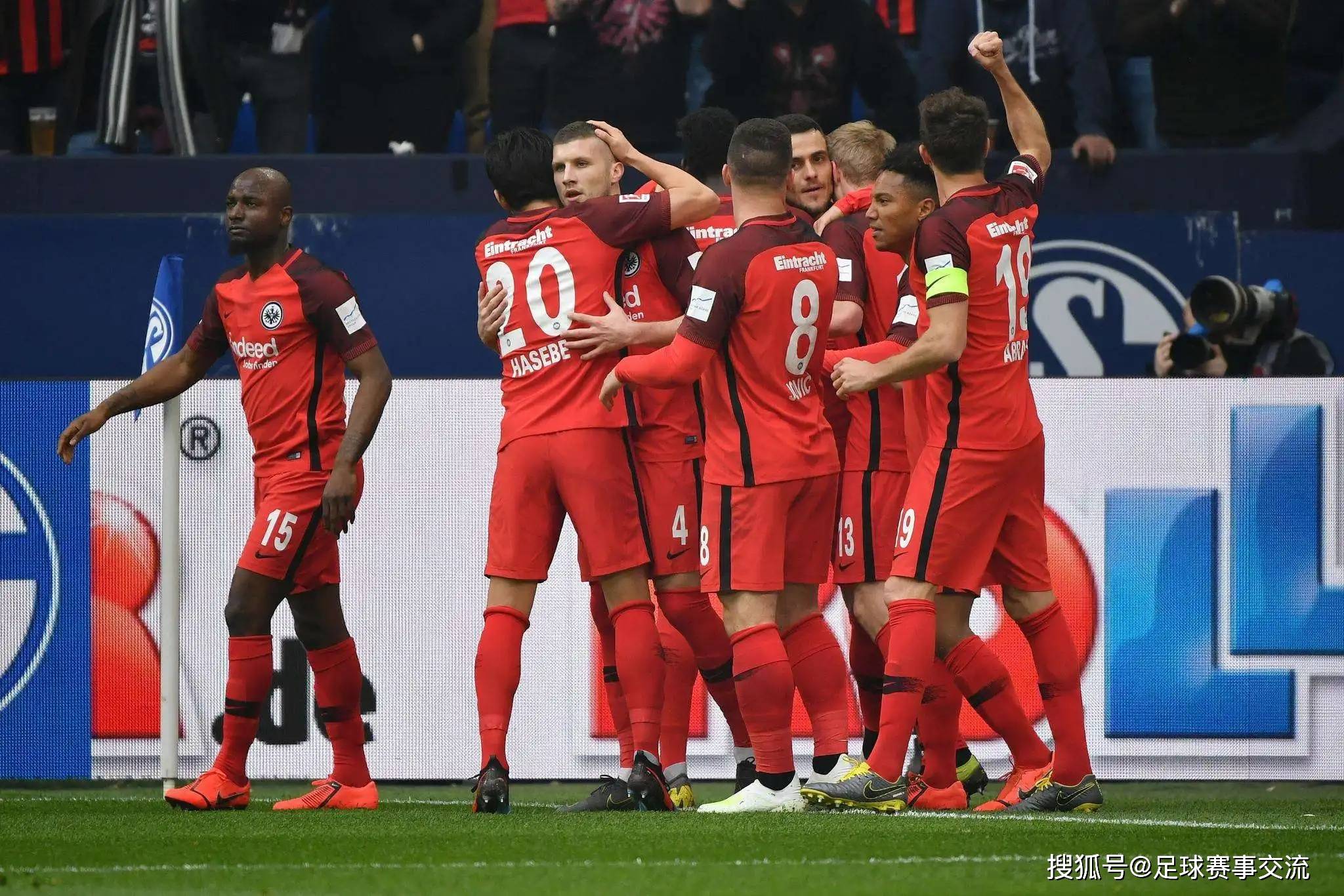 多特蒙德主场惨败柏林赫塔,德甲前四席位岌岌可危 多特蒙德主场惨败柏林赫塔,德甲前四席位岌岌可危