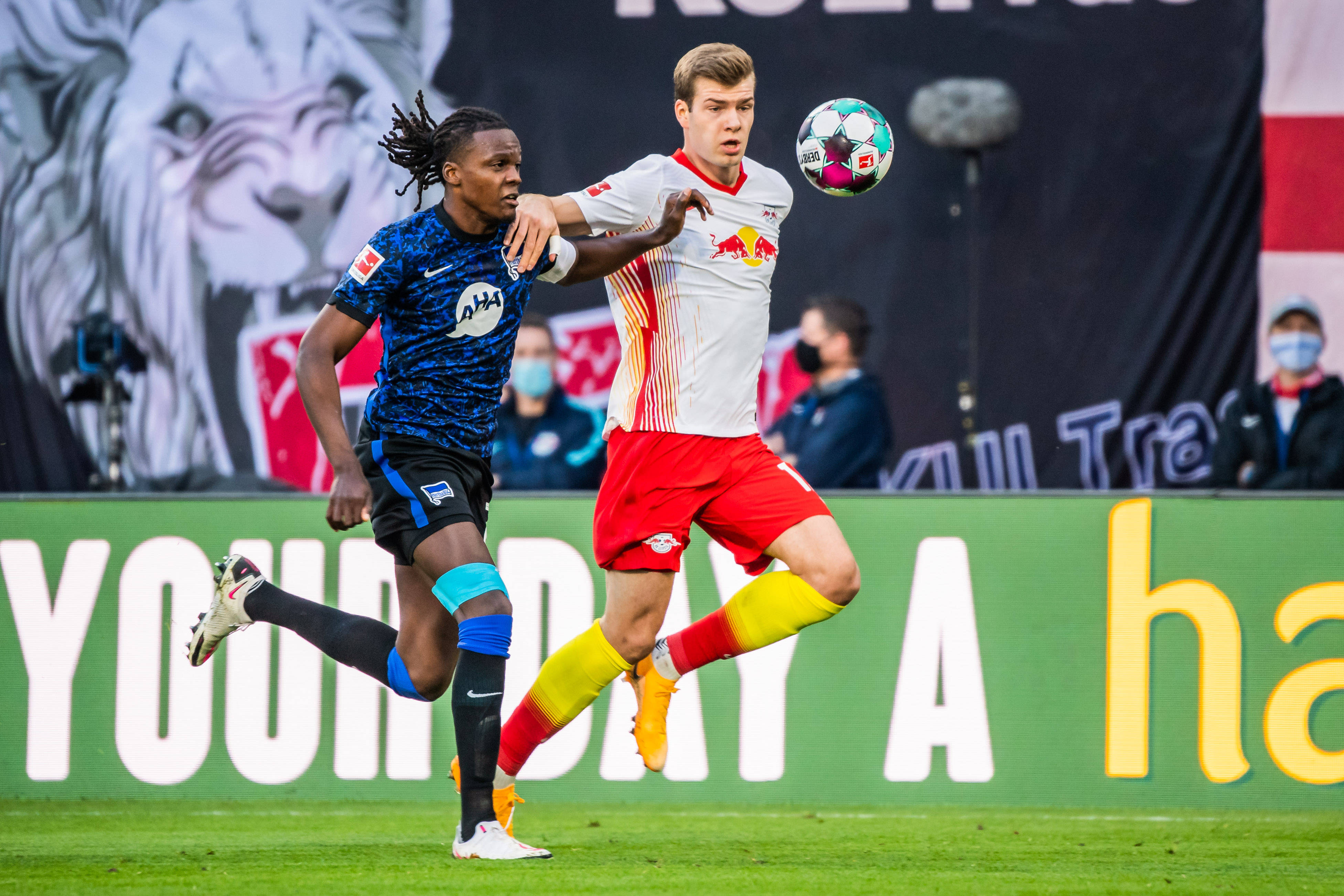 多特蒙德主场惨败柏林赫塔,德甲前四席位岌岌可危 多特蒙德主场惨败柏林赫塔,德甲前四席位岌岌可危