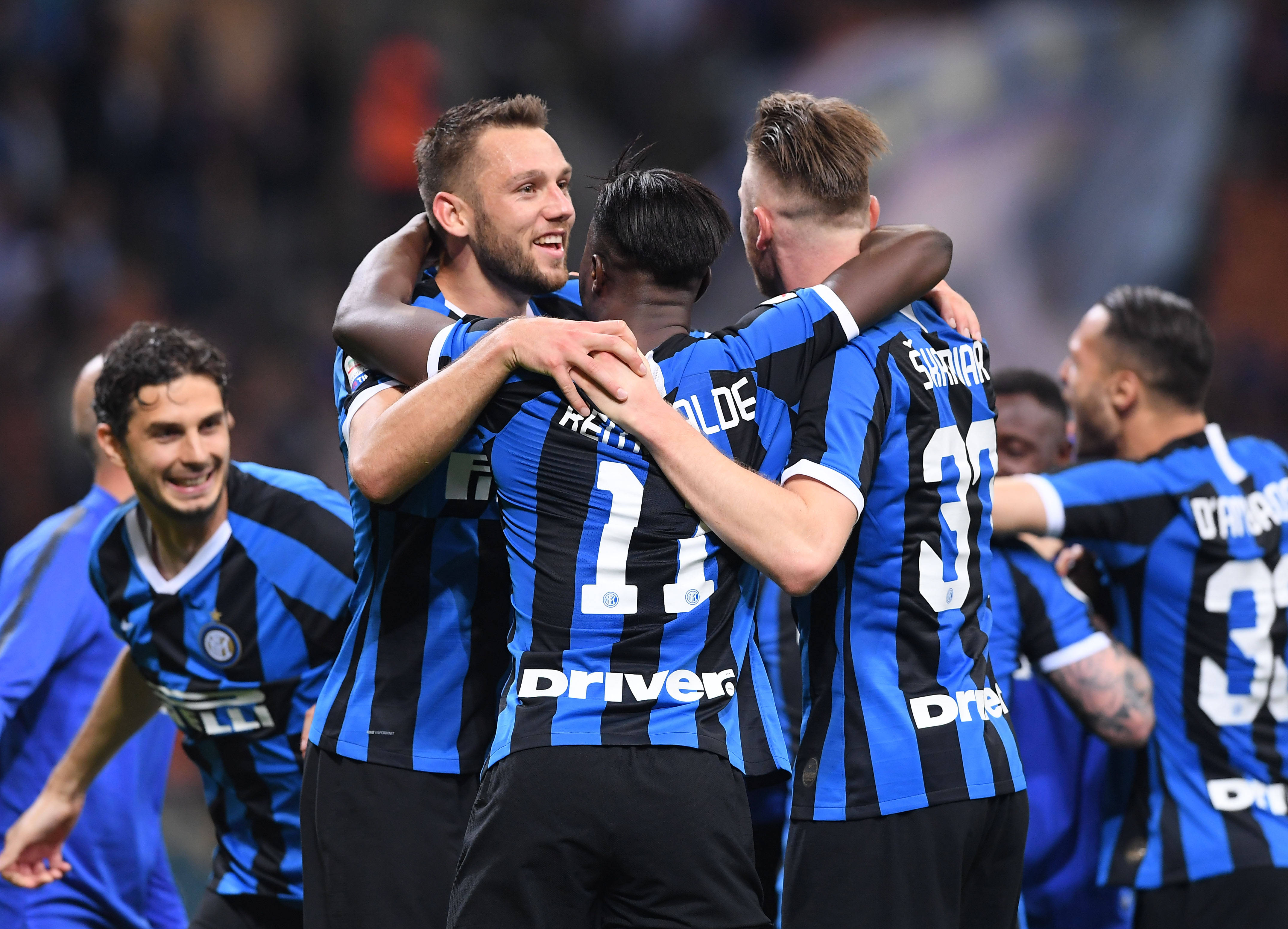 AC米兰战平对手,拼尽全力未分胜负 AC米兰战平对手,拼尽全力未分胜负