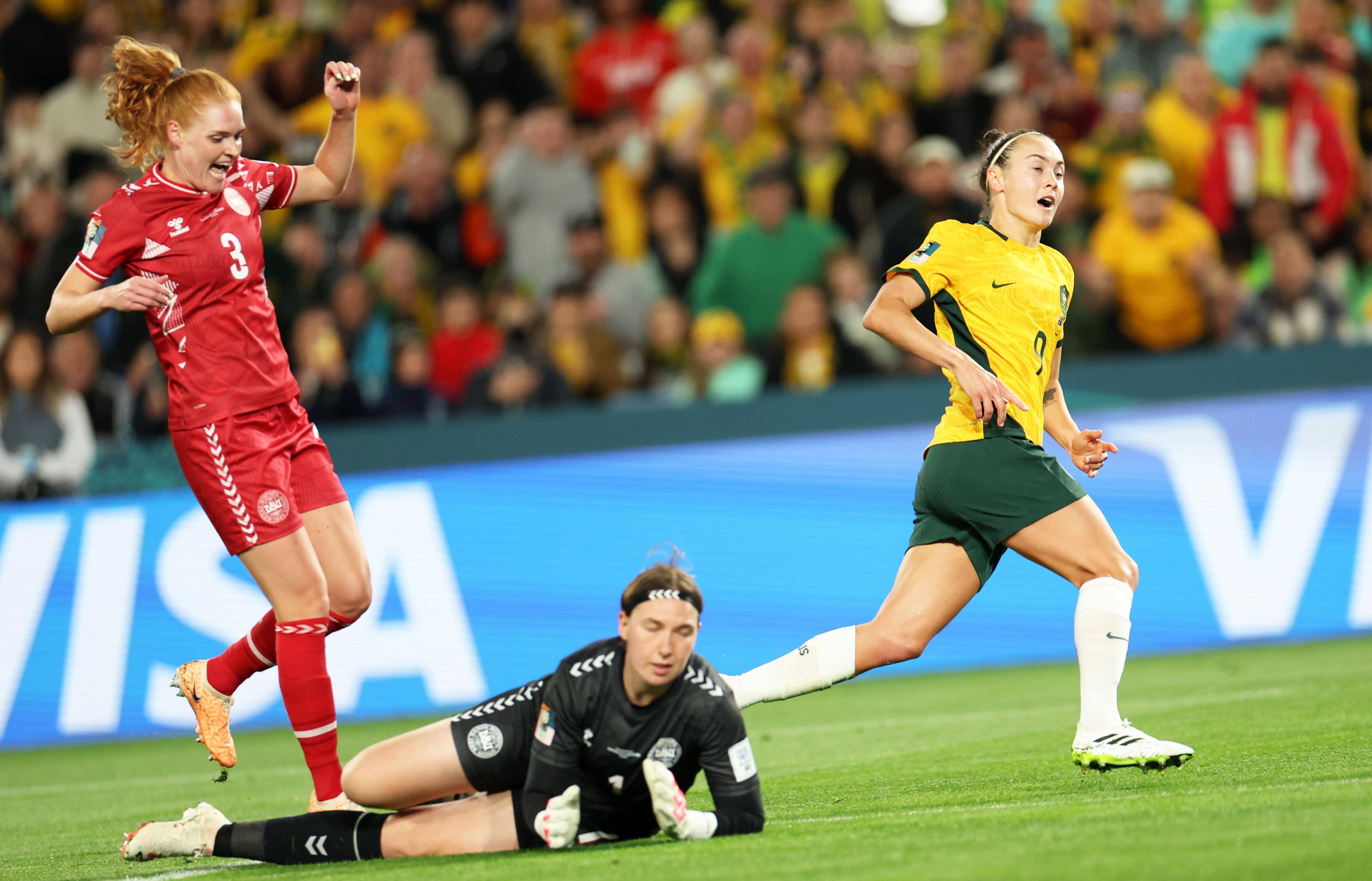 巴西女足轻取加拿大,锁定国际邀请赛八强 巴西女足轻取加拿大,锁定国际邀请赛八强