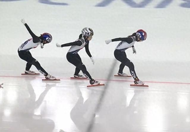 短道速滑女子比赛:韩国选手勇夺冠军 短道速滑女子比赛:韩国选手勇夺冠军